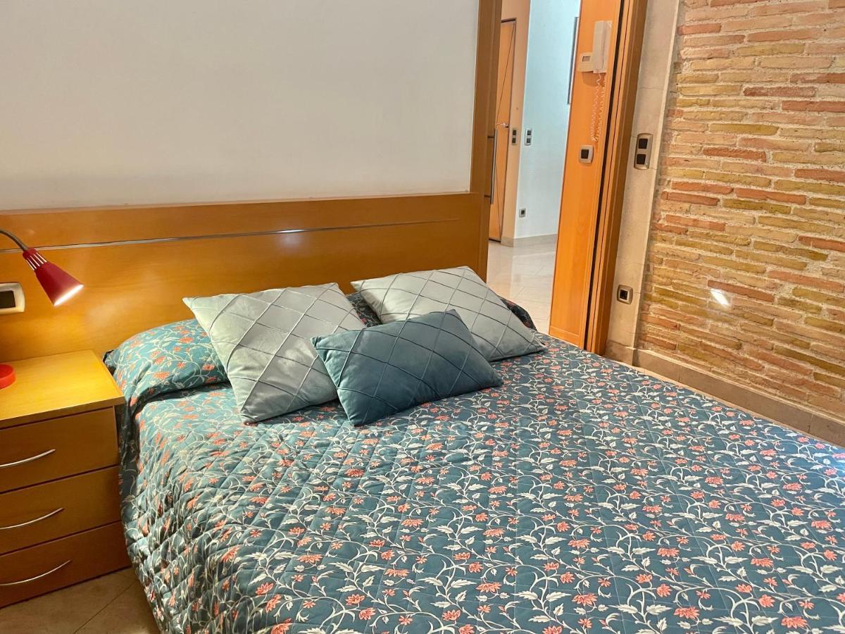 Sleepin Girona Lägenhet Exteriör bild