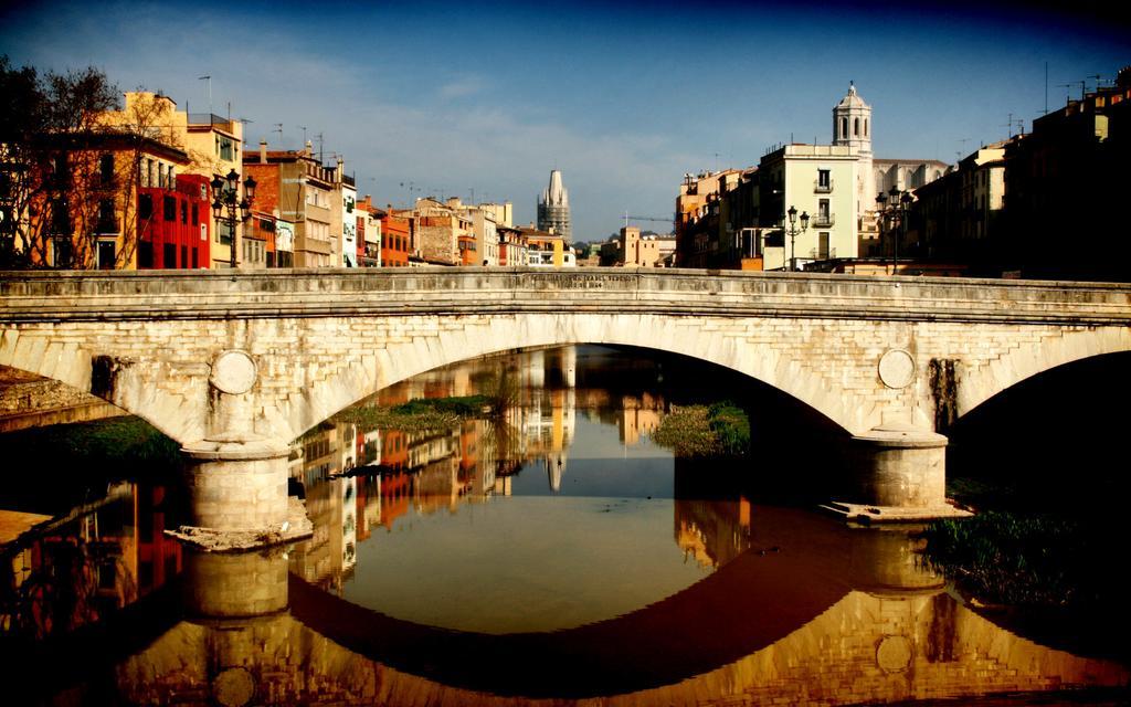 Sleepin Girona Lägenhet Exteriör bild
